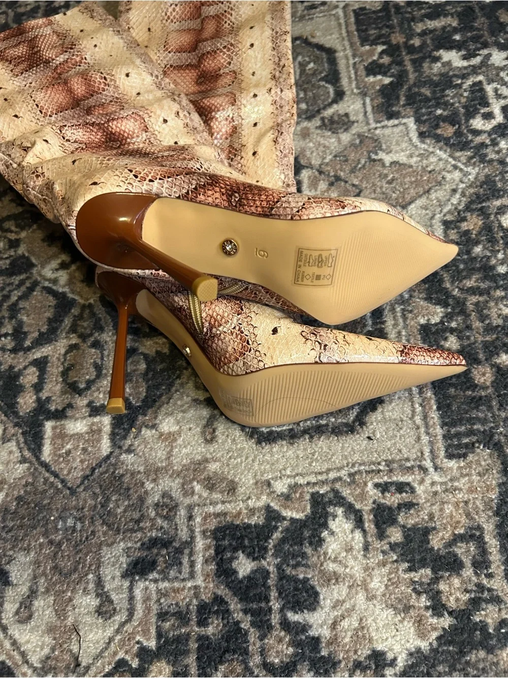 NWOT AZALEA WANG MADEYE NUDE SNAKE STILETTO BOOT